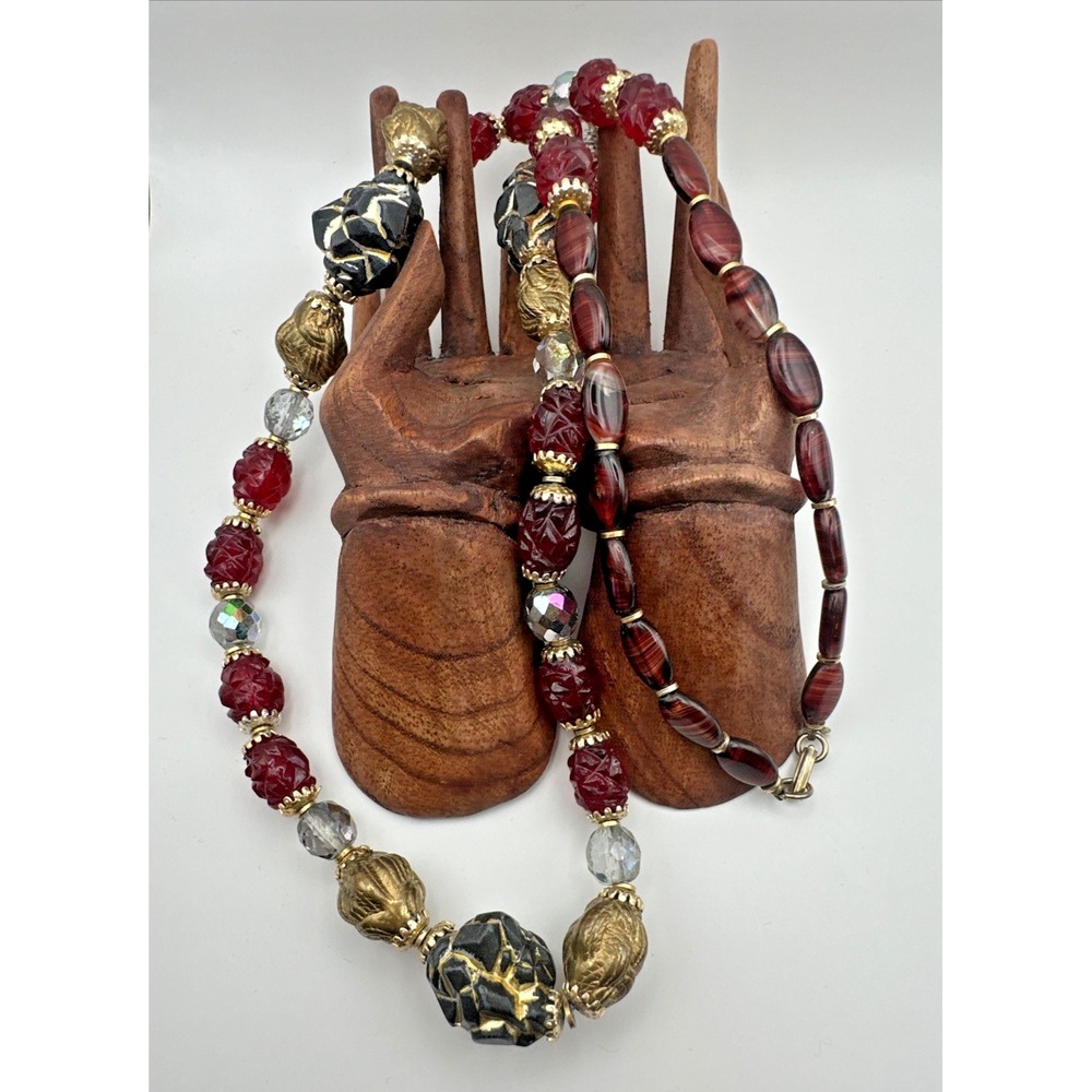 VTG Carved Burmese Raspberry Red Spinel and Bulls Eye Beaded Necklace Timeless